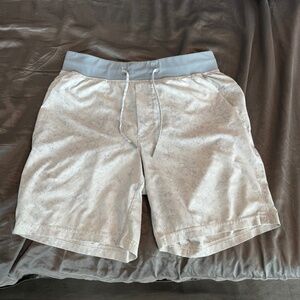 Lululemon T.H.E. Linerless Short 7"